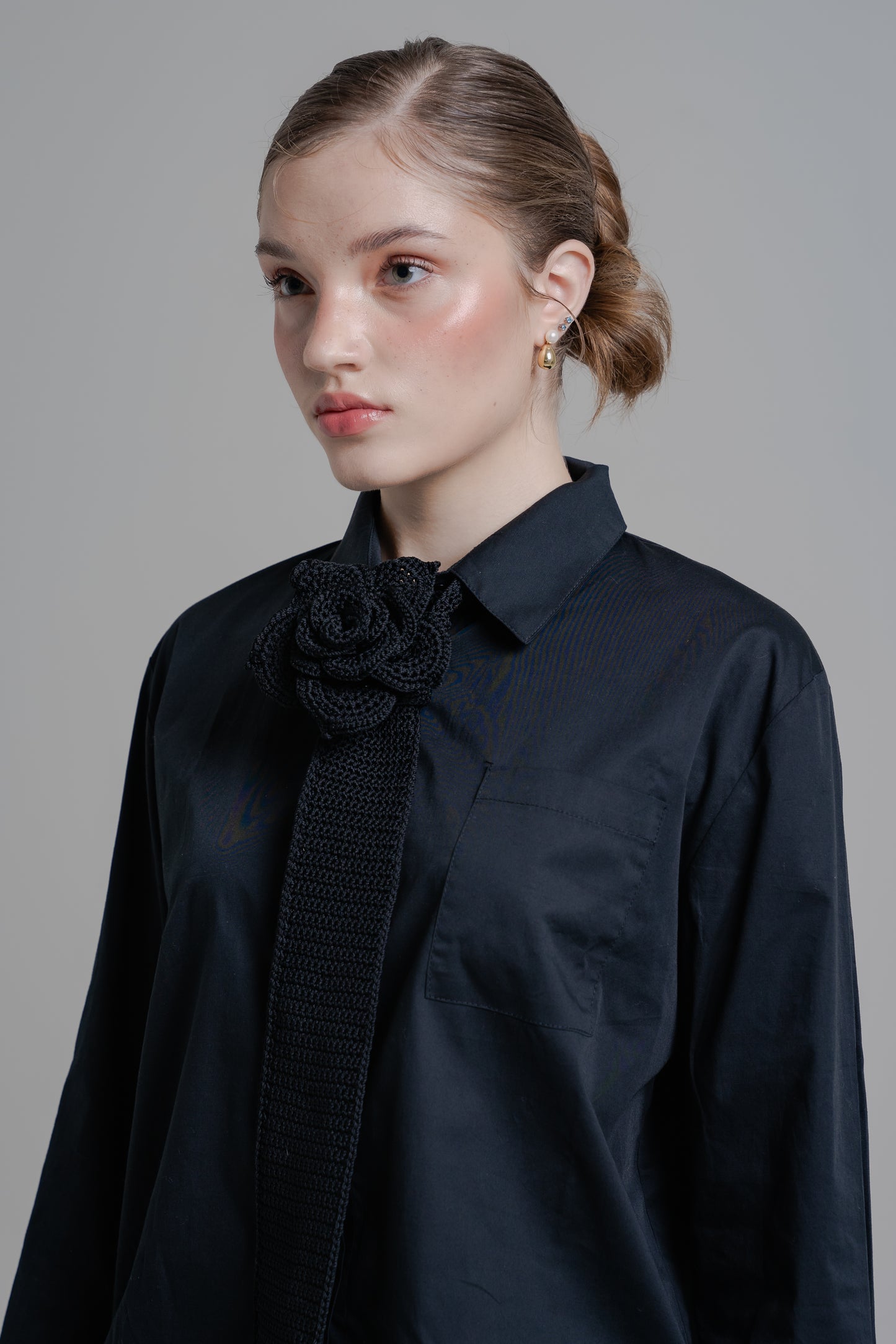 Rosette Tie in Black